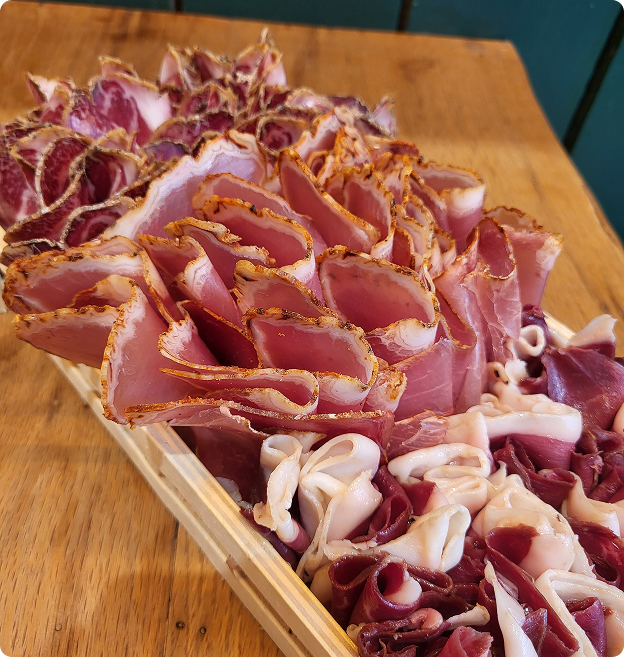 plateaux de patés à Boulogne-Billancourt dans les Hauts-de-Seine 92