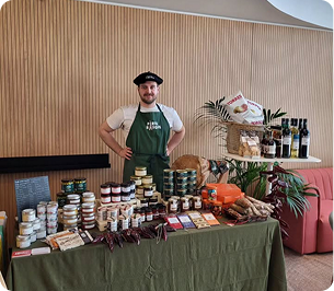 stand epicerie basques à Boulogne-Billancourt dans les Hauts-de-Seine 92