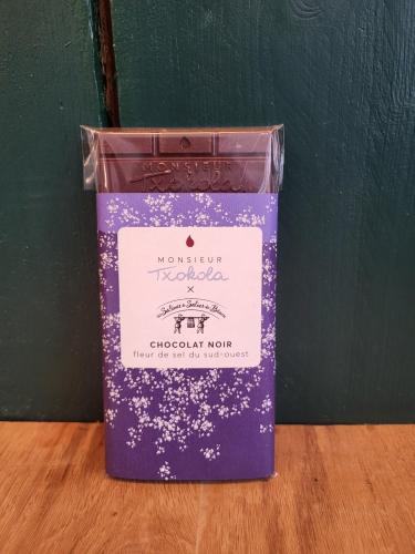 Tablette de chocolat noir fleur de sel du sud-ouest